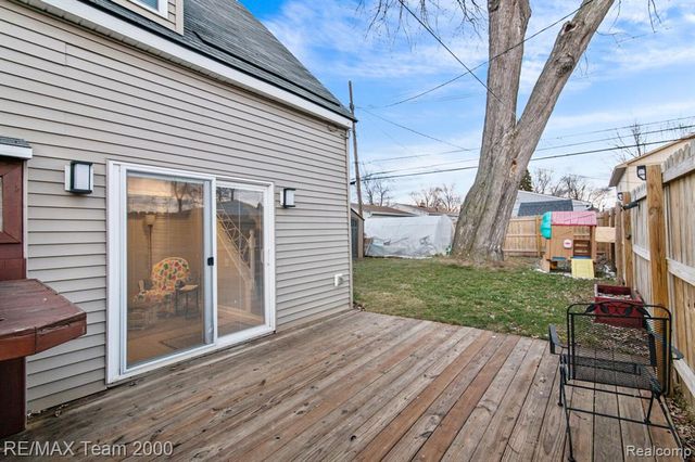 26520 Brettonwoods Street, Madison Heights, MI 48071