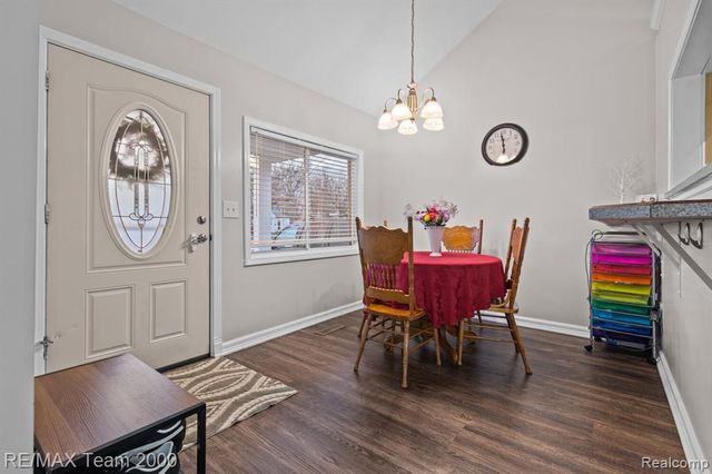 26520 Brettonwoods Street, Madison Heights, MI 48071