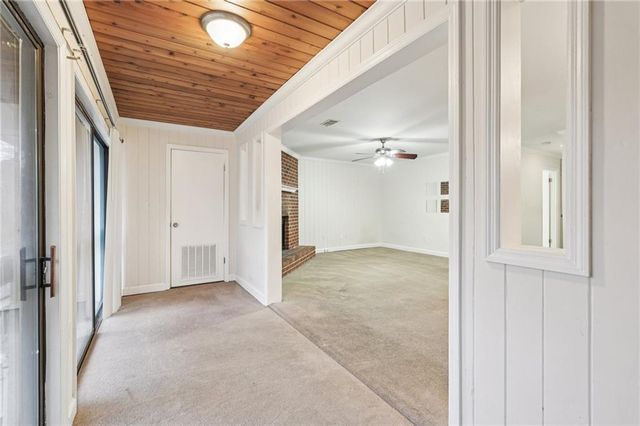 2183 Palmyra SE Drive, Marietta, GA 30067