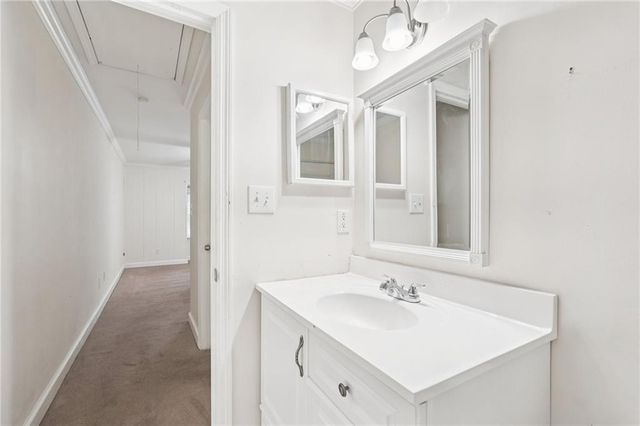 2183 Palmyra SE Drive, Marietta, GA 30067