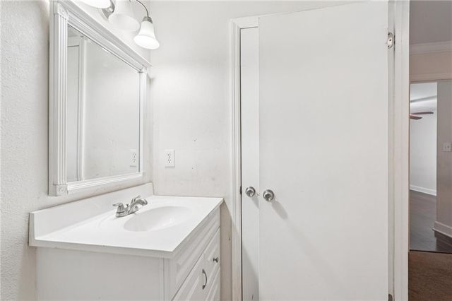 2183 Palmyra SE Drive, Marietta, GA 30067