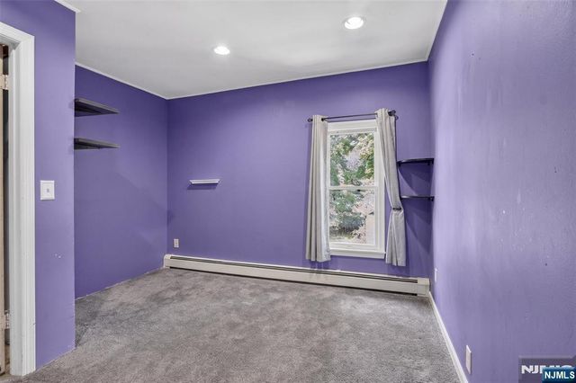 322 Romain Avenue, Pompton Lakes, NJ 07442