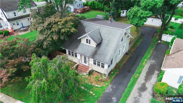 322 Romain Avenue, Pompton Lakes, NJ 07442