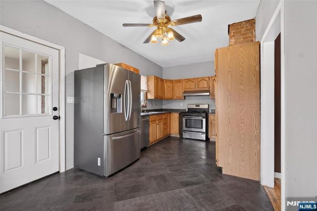 322 Romain Avenue, Pompton Lakes, NJ 07442