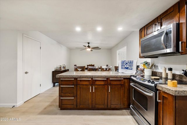 1177 E REDFIELD Road, Tempe, AZ 85283