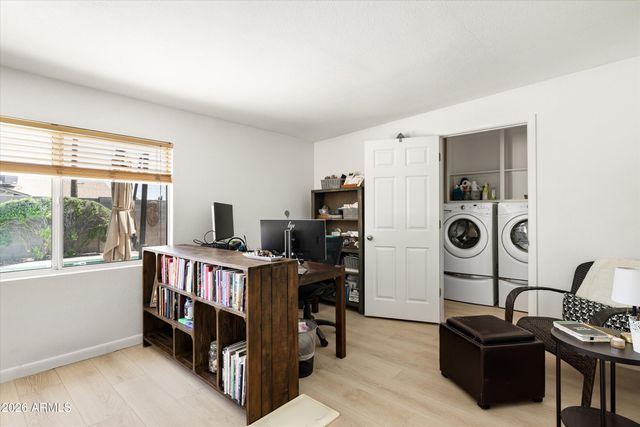 1177 E REDFIELD Road, Tempe, AZ 85283