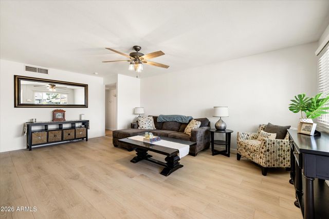 1177 E REDFIELD Road, Tempe, AZ 85283