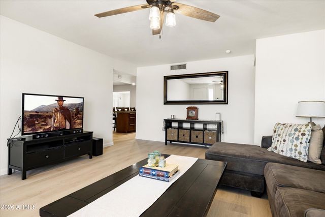 1177 E REDFIELD Road, Tempe, AZ 85283