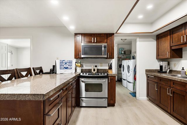 1177 E REDFIELD Road, Tempe, AZ 85283