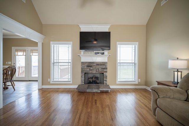 120 Oak Knoll Court, Murfreesboro, TN 37127