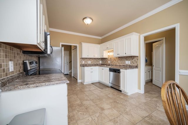 120 Oak Knoll Court, Murfreesboro, TN 37127