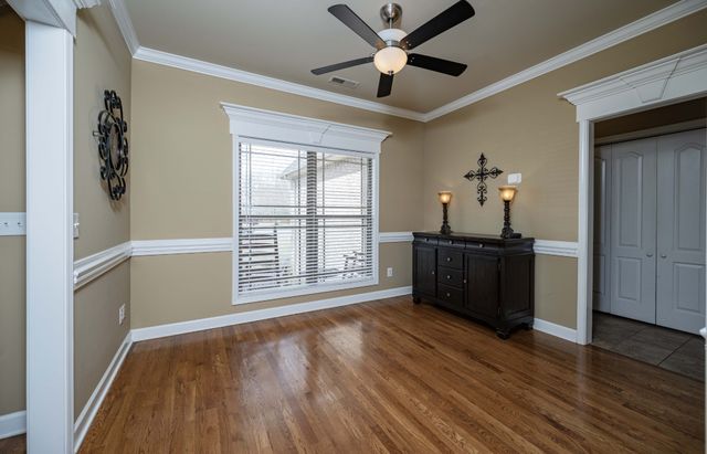 120 Oak Knoll Court, Murfreesboro, TN 37127