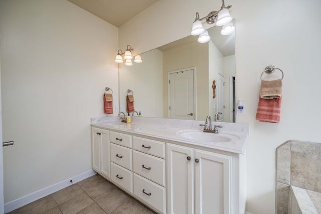 120 Oak Knoll Court, Murfreesboro, TN 37127