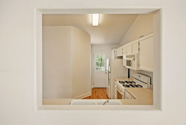 138 Crocker Street, Ashland, OR 97520