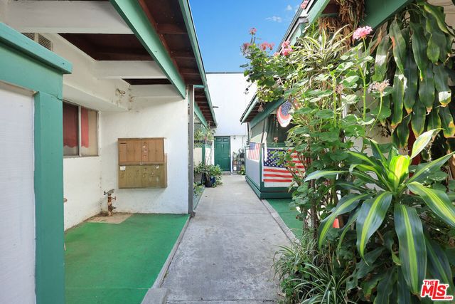 500 S 6th Street, Montebello, CA 90640