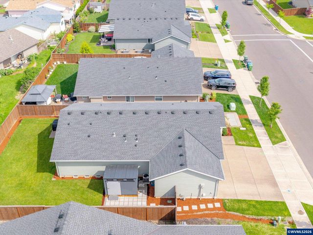 483 Killian Spring Dr, Woodburn, OR 97071