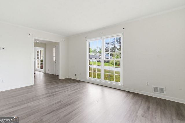 532 Valley Woods Circle SE, Conyers, GA 30094
