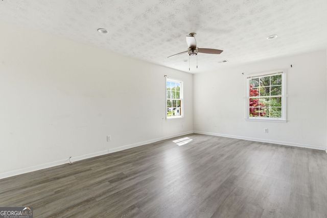 532 Valley Woods Circle SE, Conyers, GA 30094