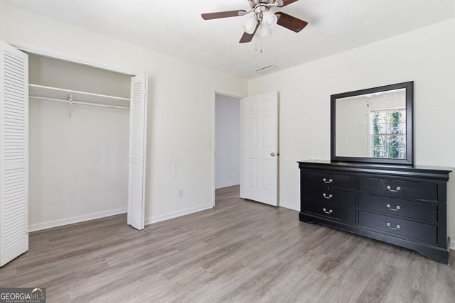 532 Valley Woods Circle SE, Conyers, GA 30094
