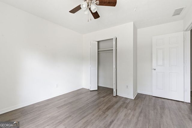 532 Valley Woods Circle SE, Conyers, GA 30094