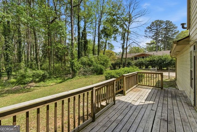 532 Valley Woods Circle SE, Conyers, GA 30094