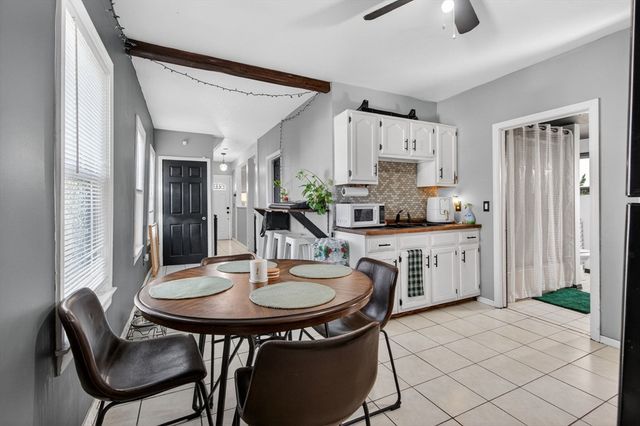 508-510 Lakeview Ave, Lowell, MA 01850