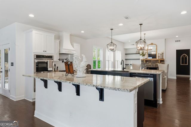 1058 Lawshe Road, Senoia, GA 30276