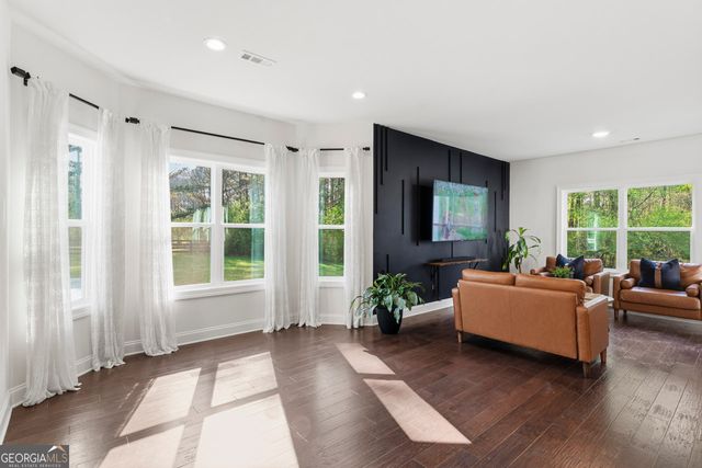 1058 Lawshe Road, Senoia, GA 30276