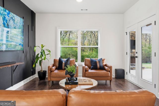 1058 Lawshe Road, Senoia, GA 30276