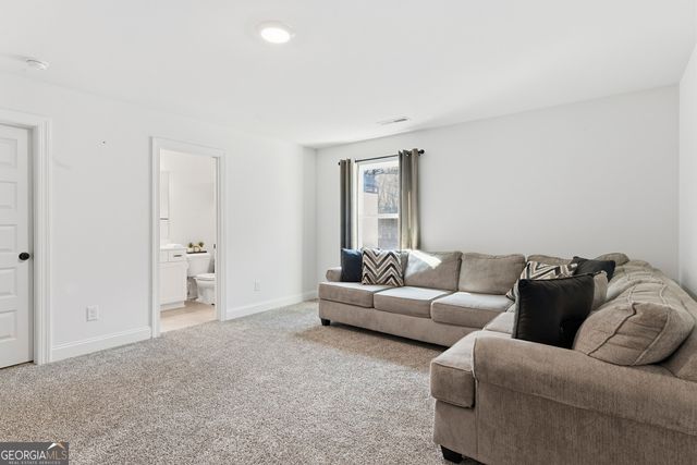 1058 Lawshe Road, Senoia, GA 30276