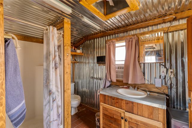 1290 Sweet Springs Road, Weatherford, TX 76088