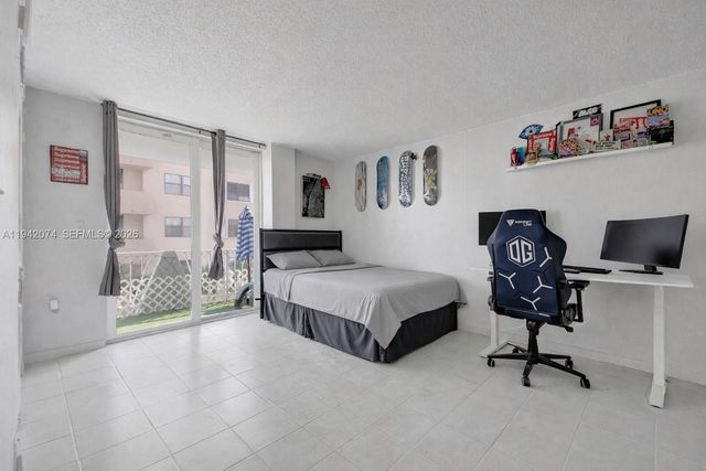 7133 Bay Dr 305, Miami Beach, FL 33141