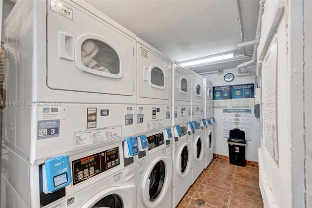 7133 Bay Dr 305, Miami Beach, FL 33141