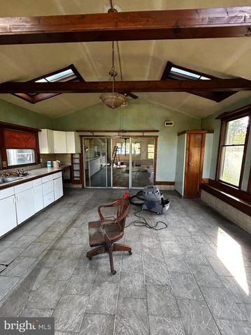 125 ONGS HAT RD, Pemberton, NJ 08068