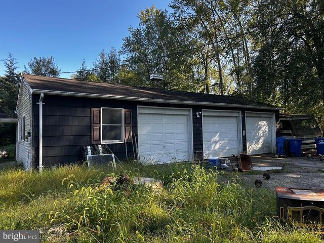 125 ONGS HAT RD, Pemberton, NJ 08068