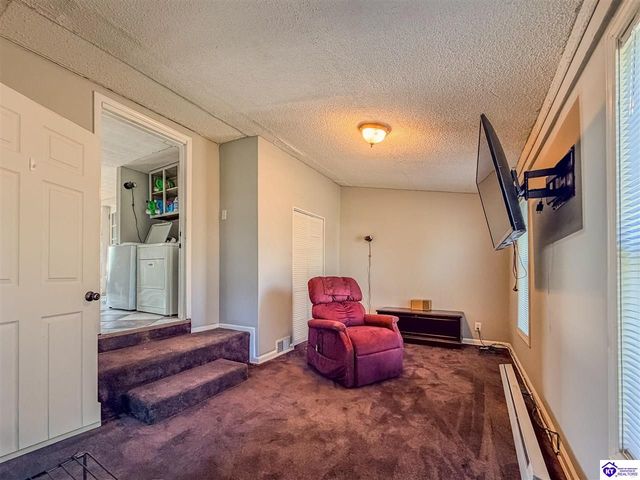 284 N Logsdon Parkway, Radcliff, KY 42701