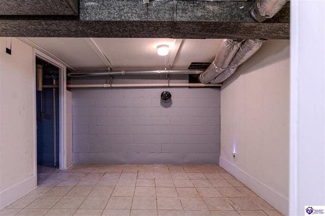 284 N Logsdon Parkway, Radcliff, KY 42701