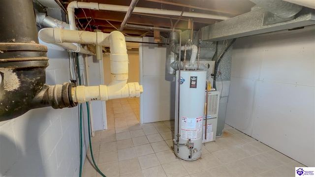 284 N Logsdon Parkway, Radcliff, KY 42701