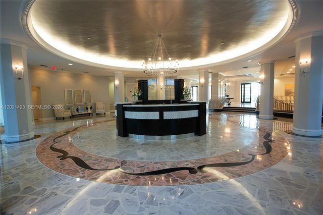 2501 S Ocean Dr PH17, Hollywood, FL 33019