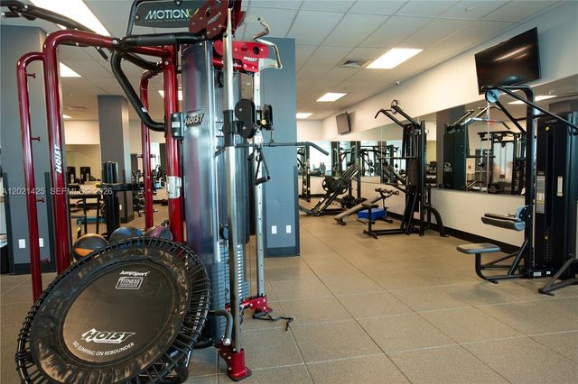 2501 S Ocean Dr PH17, Hollywood, FL 33019