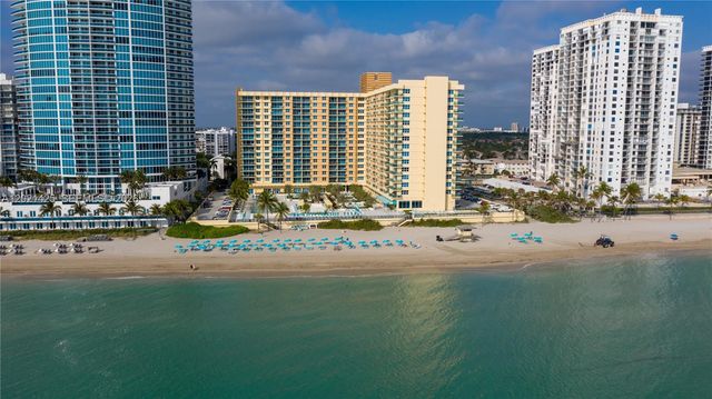 2501 S Ocean Dr PH17, Hollywood, FL 33019