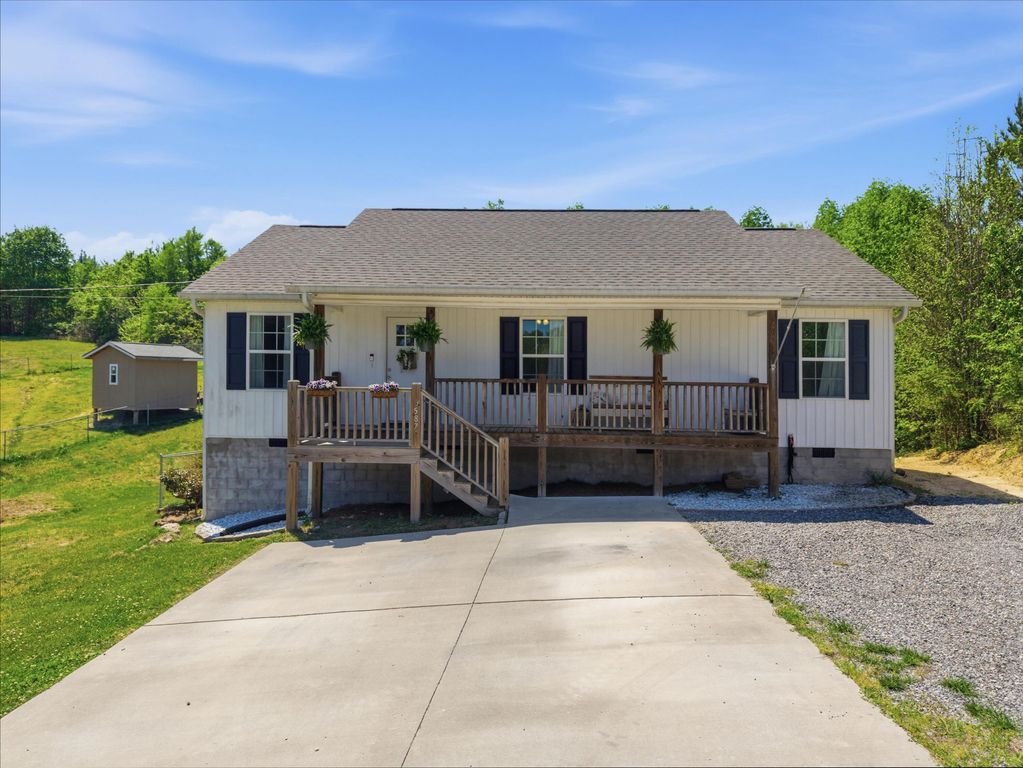 3587 Colston Lane, Tunnel Hill, GA 30755