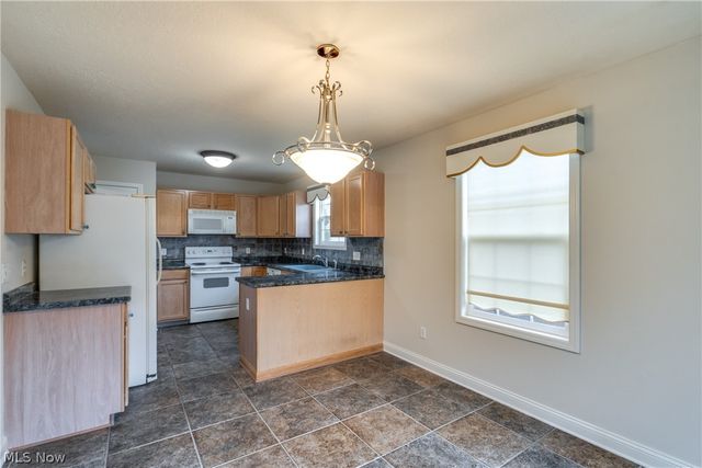 4046 Lindbergh Avenue NW, Canton, OH 44718