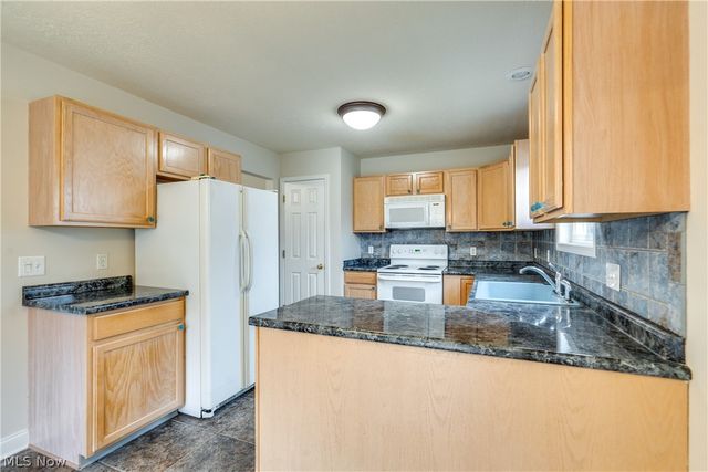 4046 Lindbergh Avenue NW, Canton, OH 44718