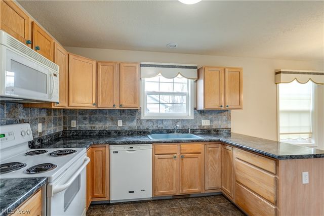 4046 Lindbergh Avenue NW, Canton, OH 44718