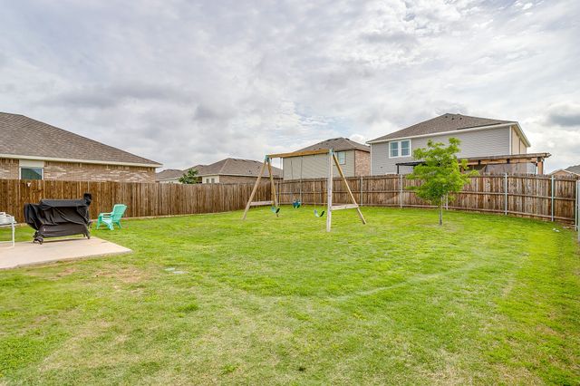 8300 Stovepipe Drive, Fort Worth, TX 76179