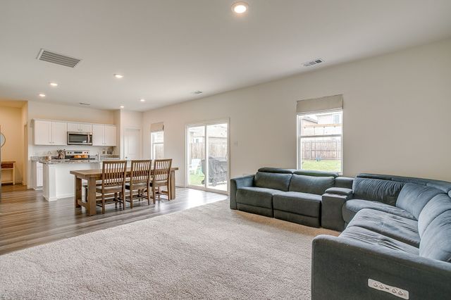 8300 Stovepipe Drive, Fort Worth, TX 76179