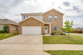 8300 Stovepipe Drive, Fort Worth, TX 76179