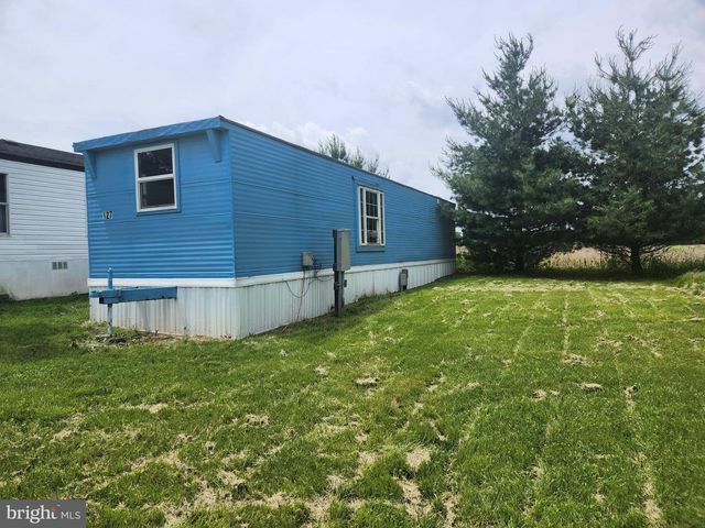 127 CONNECTOR RD, Martinsburg, WV 25405