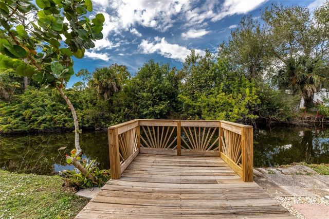 15430 OLIVE CIRCLE, Punta Gorda, FL 33955